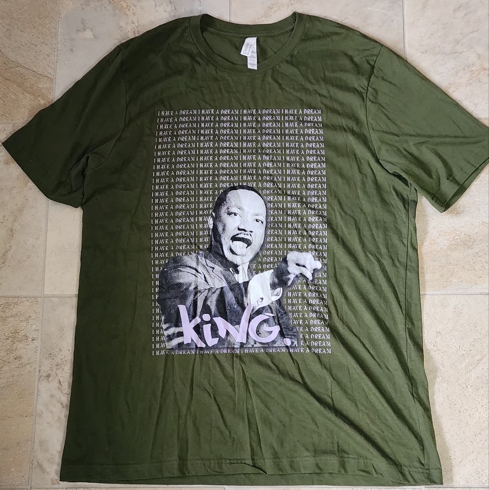 XL Martin Luther King t shirt army green